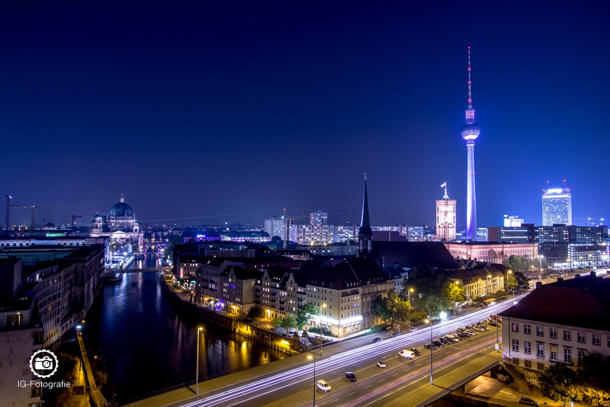 Berlin-Fischerinsel-Dom-Fernsehturm-Skyline-1