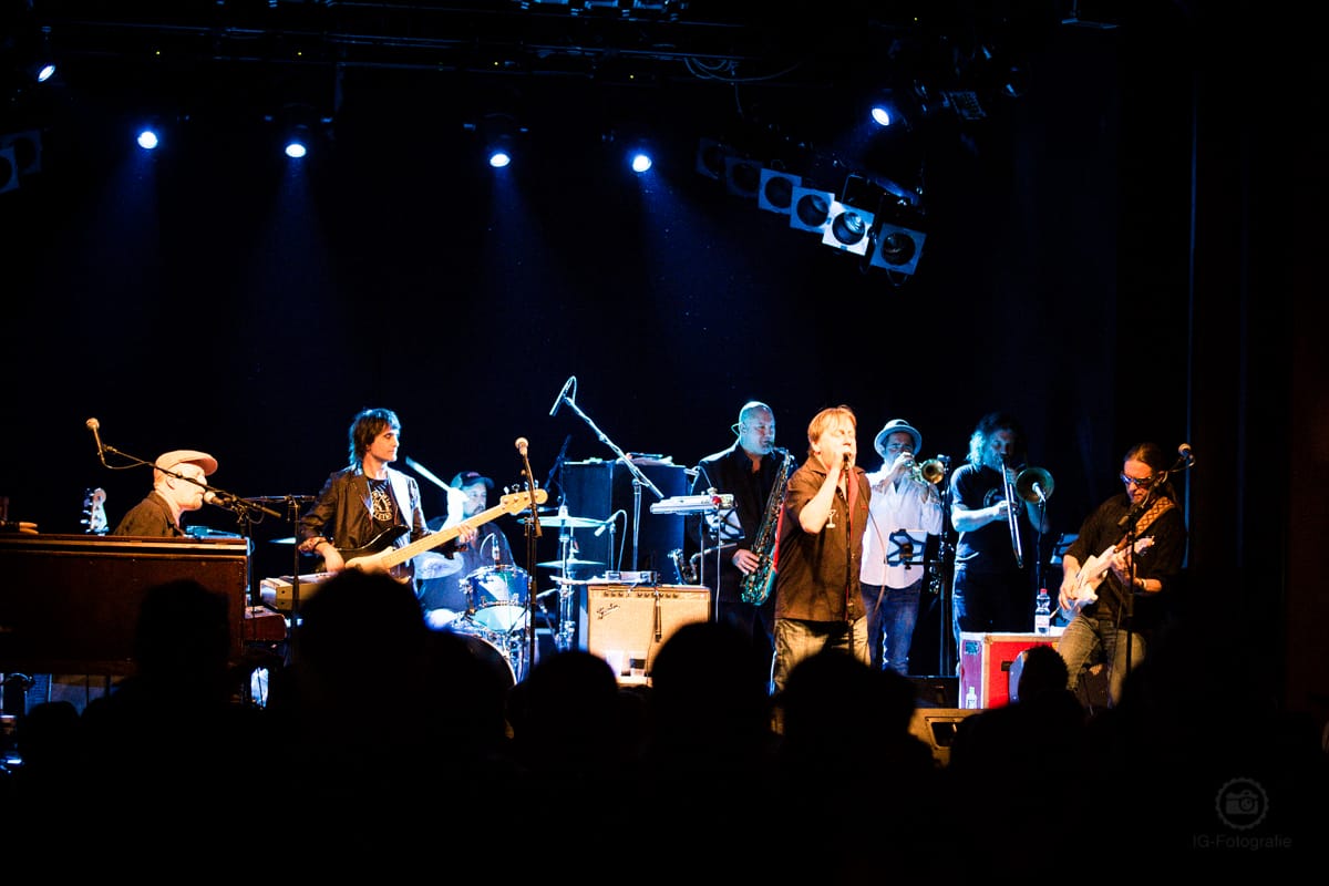Southside Johnny & the Asbury Jukes live in Berlin