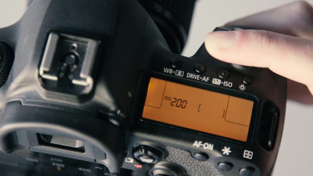 Die wichtigsten Kamera-Einstellungen zum Fotografieren: So stellst Du den ISO ein