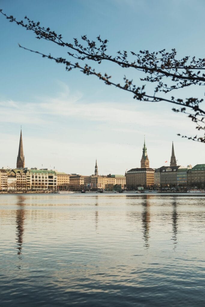 Fotografieren in Hamburg - Foto: Julia Solonina/unsplash